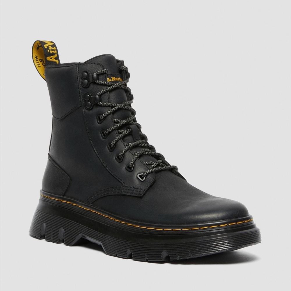 Dr. Martens Tarik Utility Boots in Wyoming Black